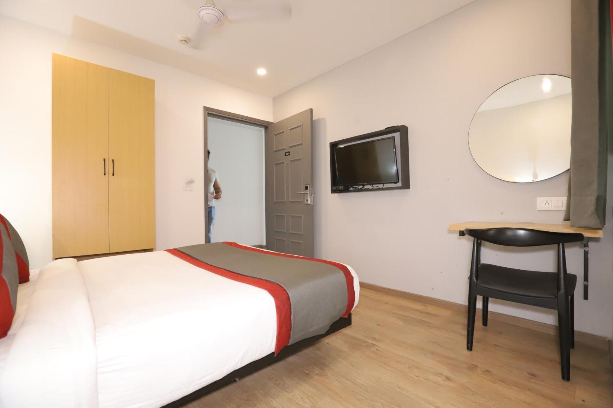 Qotel Hotel Ip Residency East Delhi Preet Vihar New Delhi Exterior photo
