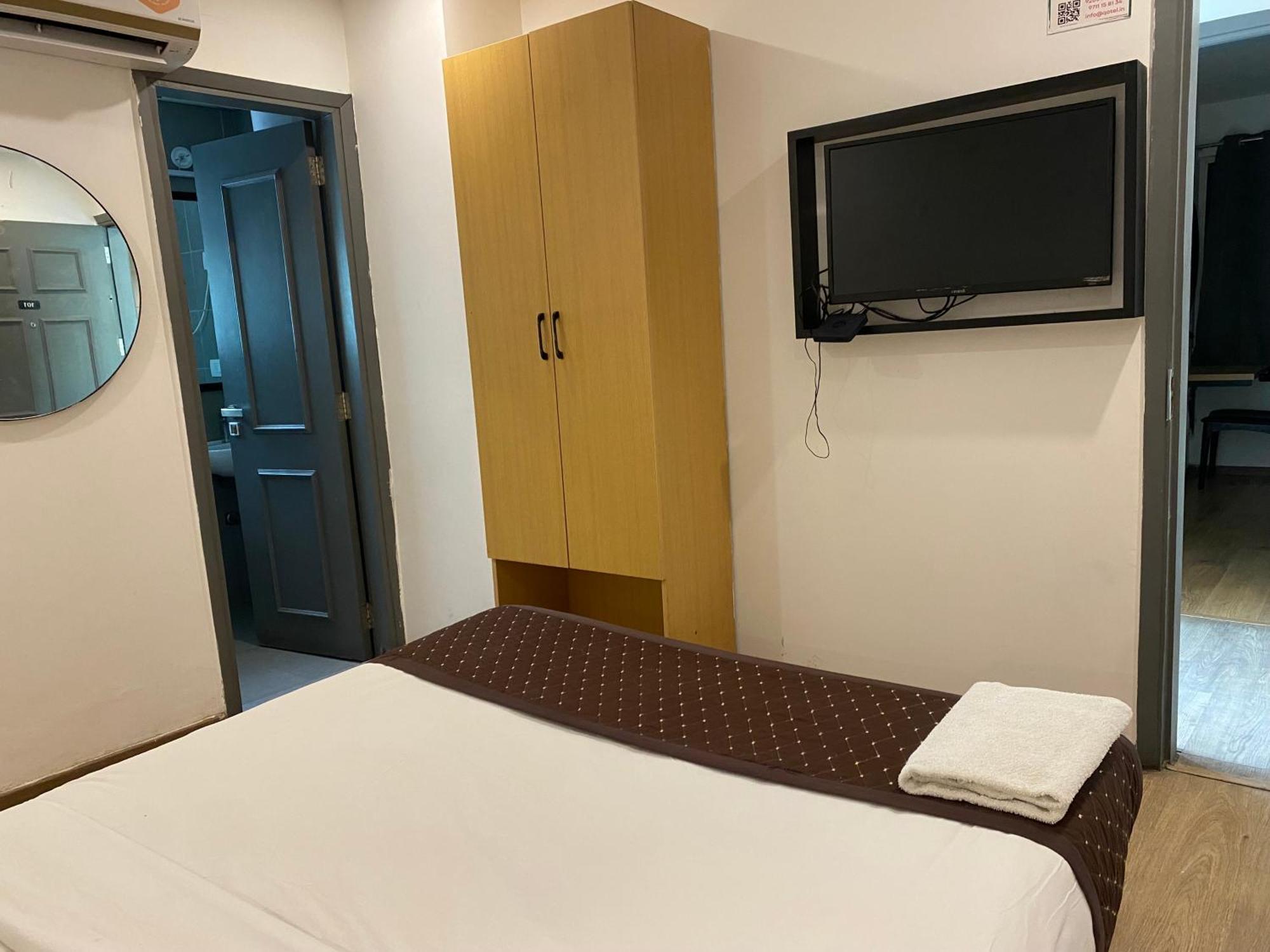Qotel Hotel Ip Residency East Delhi Preet Vihar New Delhi Exterior photo